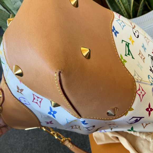 SOLD!!!🔥Louis Vuitton
x Takashi Murakami Judy GM two-way handbag🔥 - Picture 11 of 17